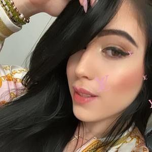 Meet your Posher, Roxy